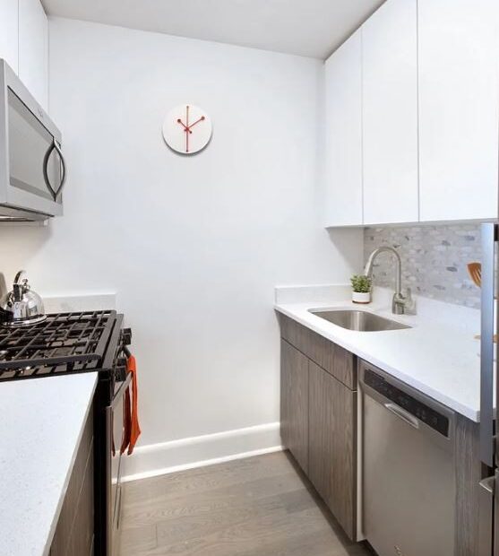 Amazing open layout on East 34th Street in Kips Bay