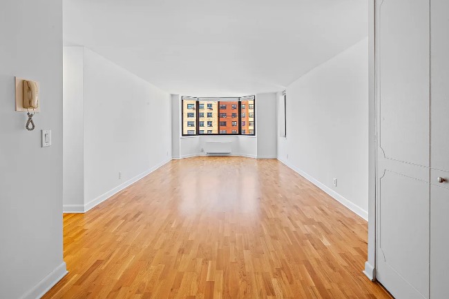 Amazing 1 bed on West 90th Street in Upper West Side