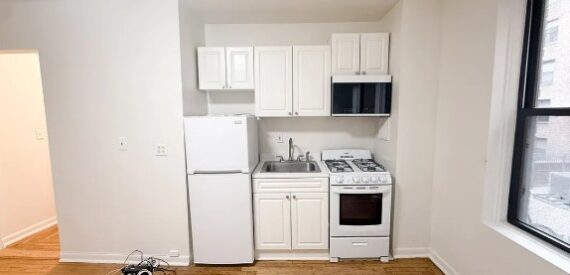 Amazing 1 bed on West 96th Street in Upper West Side