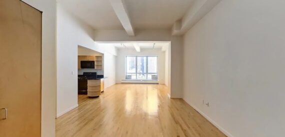 Amazing Studio on Nassau Street in Fulton/Seaport