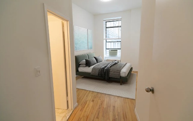 Amazing 3 bed on Beaver Street in Financial District