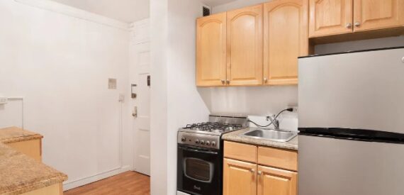 Amazing Studio on West 58th Street in midtown