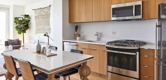 Amazing 1 bed on West 57th Street in Hell’s Kitchen