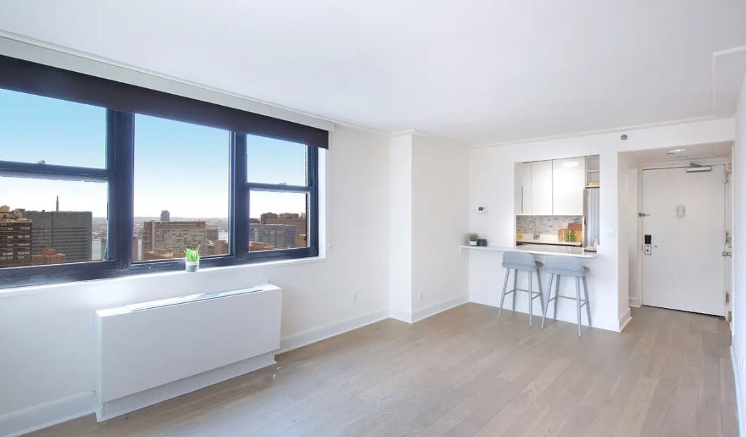 Amazing open layout on East 34th Street in Kips Bay