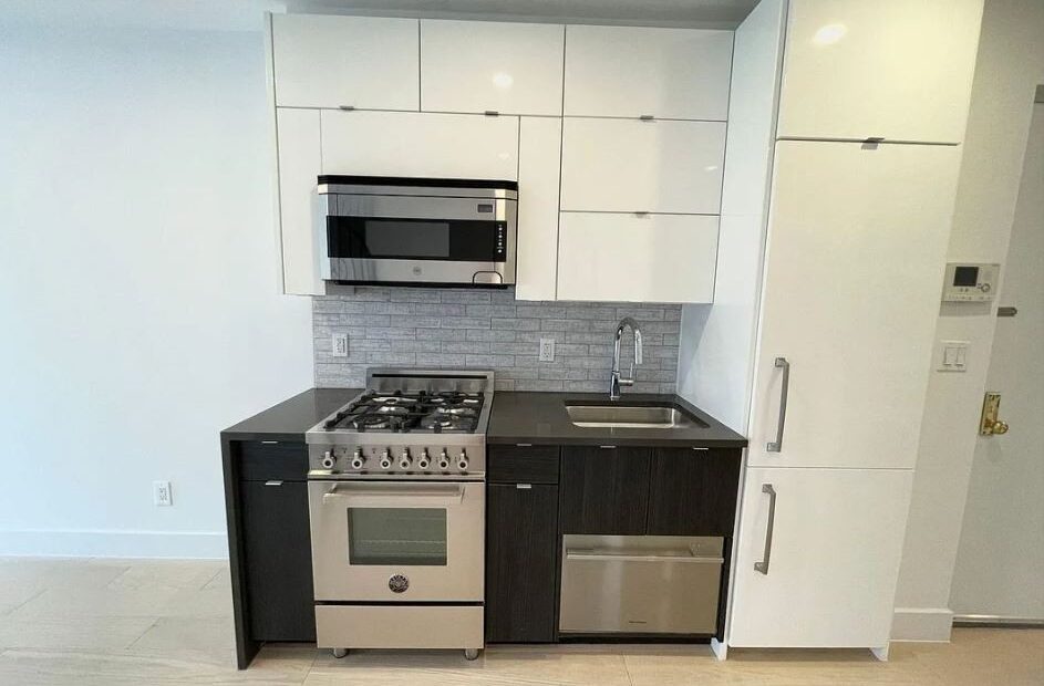 Amazing 2 bed on East 12th Street in the East Village