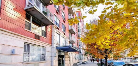 Amazing open layout on Manhattan Avenue in South Harlem