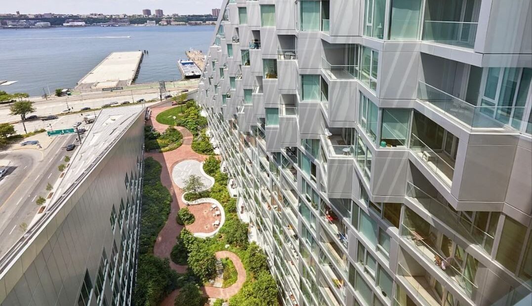 Amazing 1 bed on West 57th Street in Hell’s Kitchen