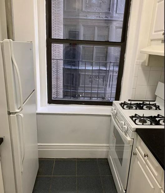 Amazing open layout on Broadway in Upper West Side