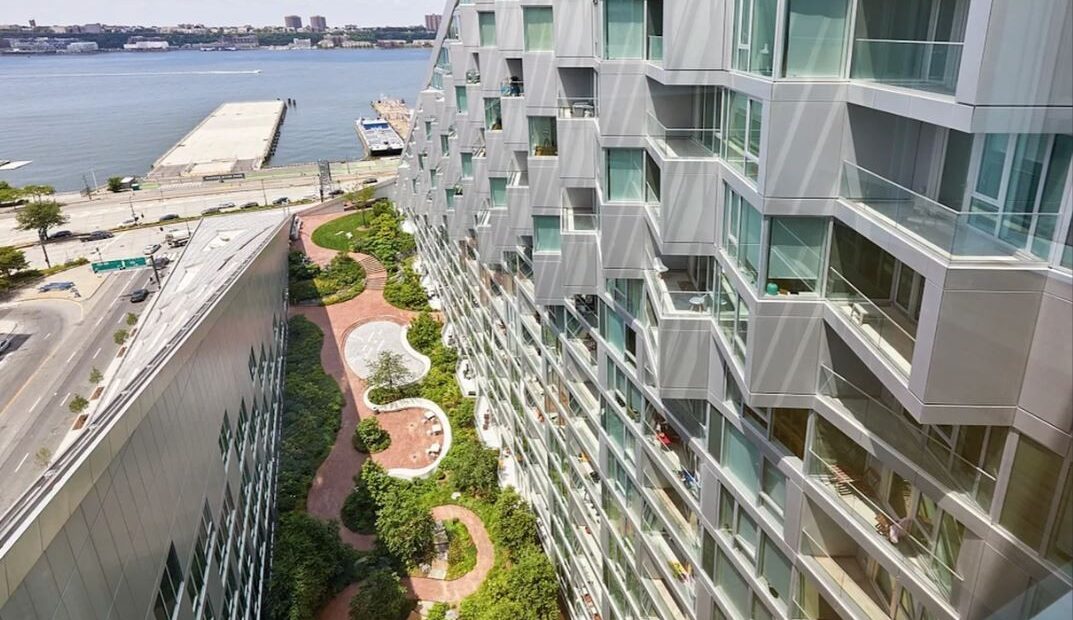 Amazing 1 bed on West 57th Street in Hell’s Kitchen