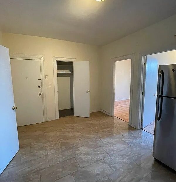 Renovated 2BR w/ Open Kitchen, Modern Finishes | Steps to 2 & 5 Trains, PLG