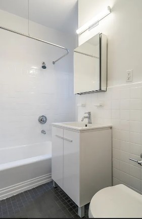 Amazing studio on West End Avenue in upper west side