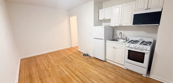 Amazing 1 bed on West 96th Street in Upper West Side