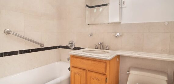 Amazing Studio on West 58th Street in midtown