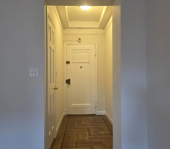 Amazing 1 bed on West 106th Street in Manhattan Valley