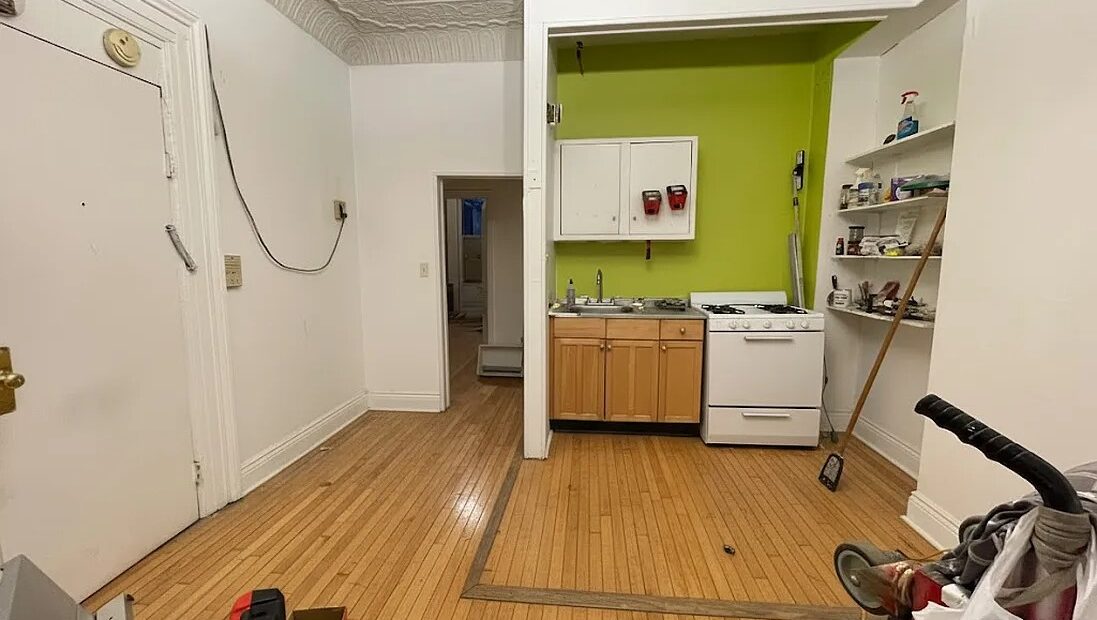 High Ceiling 2 bedrooms no fee