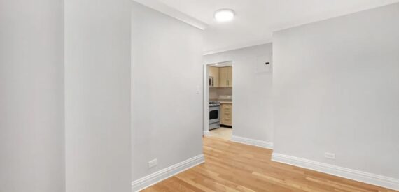 Amazing open layout on West 89th Street in Upper West Side