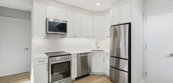 Amazing 1 bed on Greenwich Street in West Village