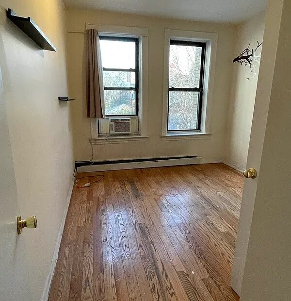 Renovated 2BR w/ Open Kitchen, Modern Finishes | Steps to 2 & 5 Trains, PLG