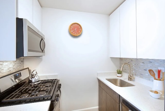 Amazing Studio on East 34th Street in Kips Bay