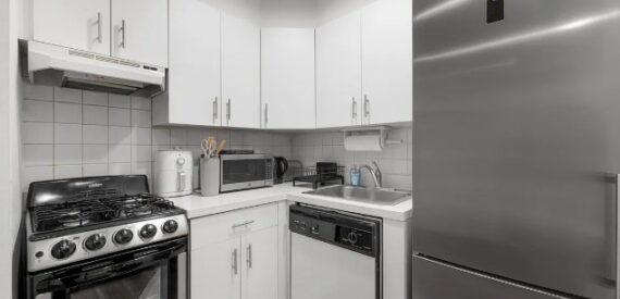 Amazing Studio on West 58th Street in Midtown
