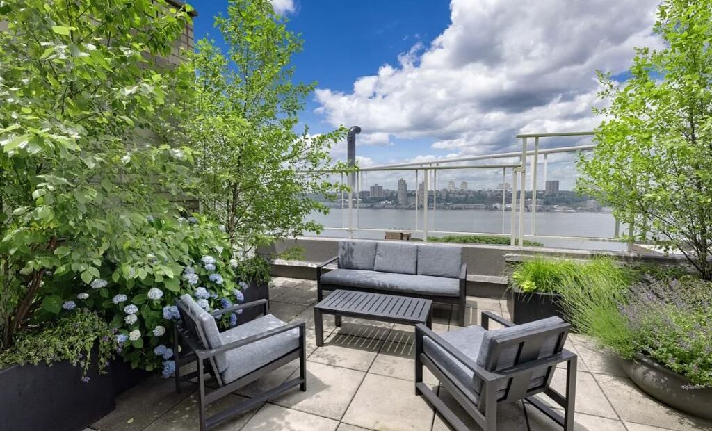 Amazing 1 bed on West End Avenue in Upper West Side