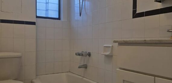 Amazing 1 bed on West 106th Street in Manhattan Valley