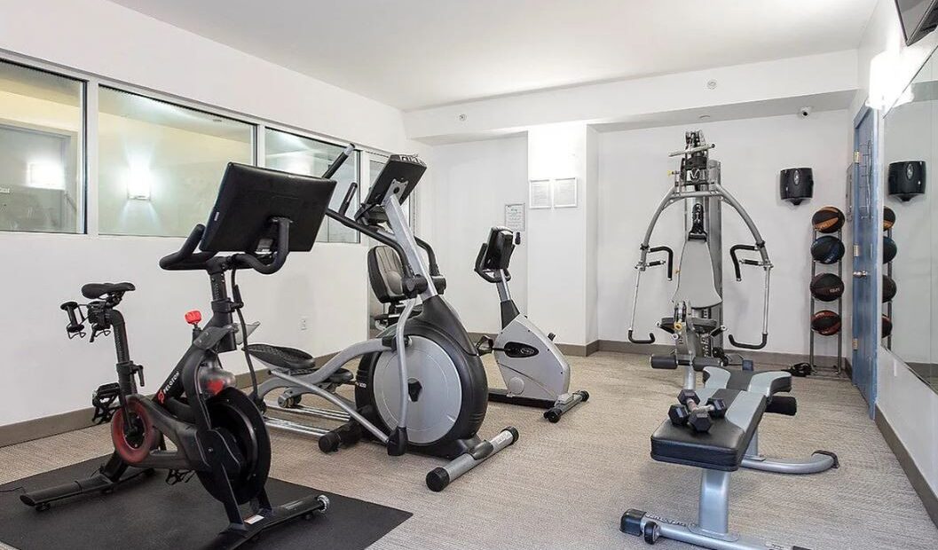 Amazing 2 bed on Manhattan Avenue in South Harlem