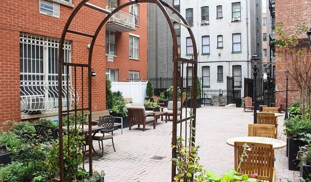Amazing 2 bed on Saint Nicholas Avenue in South Harlem
