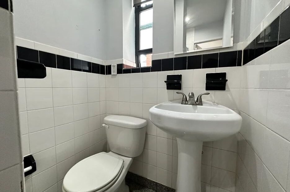 Amazing open layout on Kenmare Street in Nolita