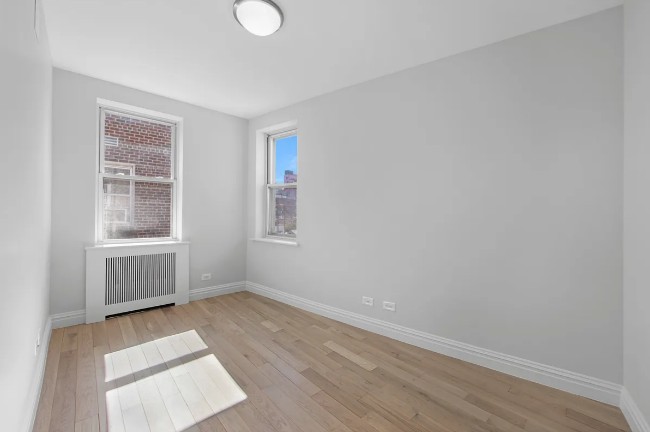 Amazing 1 bed on Greenwich Street in West Village