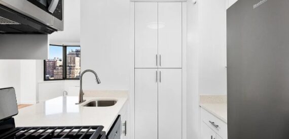 Amazing 2 bed on West 90th Street in Upper West Side