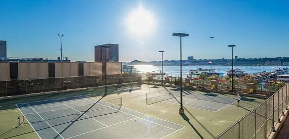 Amazing 2 bed on West 42th Street in Upper Hell’s Kitchen