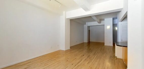 Amazing Studio on Nassau Street in Fulton/Seaport