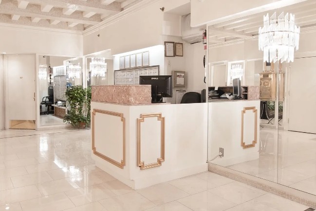 Amazing Studio on West 58th Street in Midtown
