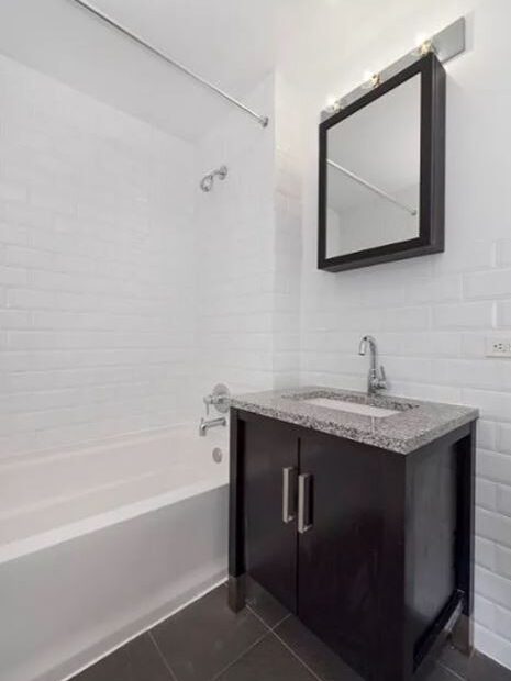 Amazing open layout on Manhattan Avenue in South Harlem