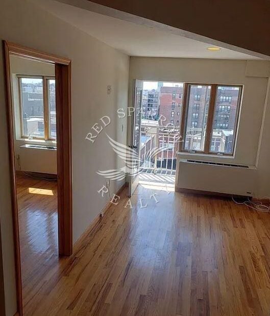 Amazing 1 bed on 28th Avenue in Astoria
