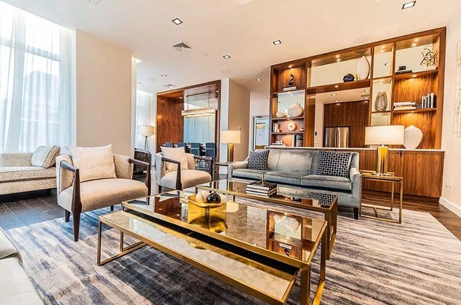 Amazing open layout on West 42nd Street in Hell’s Kitchen