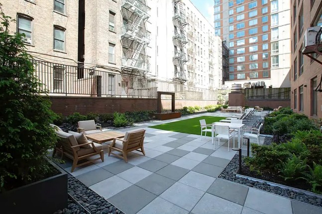 Amazing Studio on West 50th Street in Hell’s Kitchen