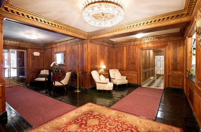 Amazing Studio on West 58th Street in Midtown