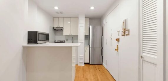 Amazing 1 bed on West 58th Street in Midtown