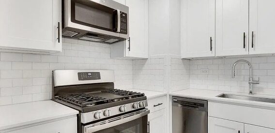 Amazing 2 bed on Waterside Plaza in Kips Bay