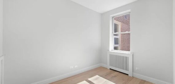 Amazing 1 bed on Greenwich Street in West Village