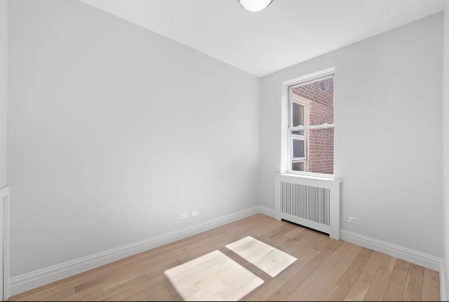 Amazing 1 bed on Greenwich Street in West Village