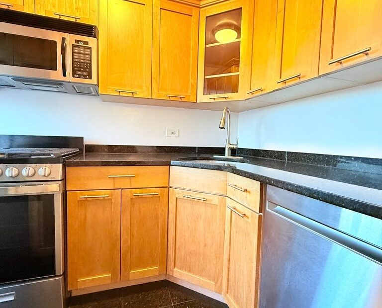 High Floor Luxury One Bedroom