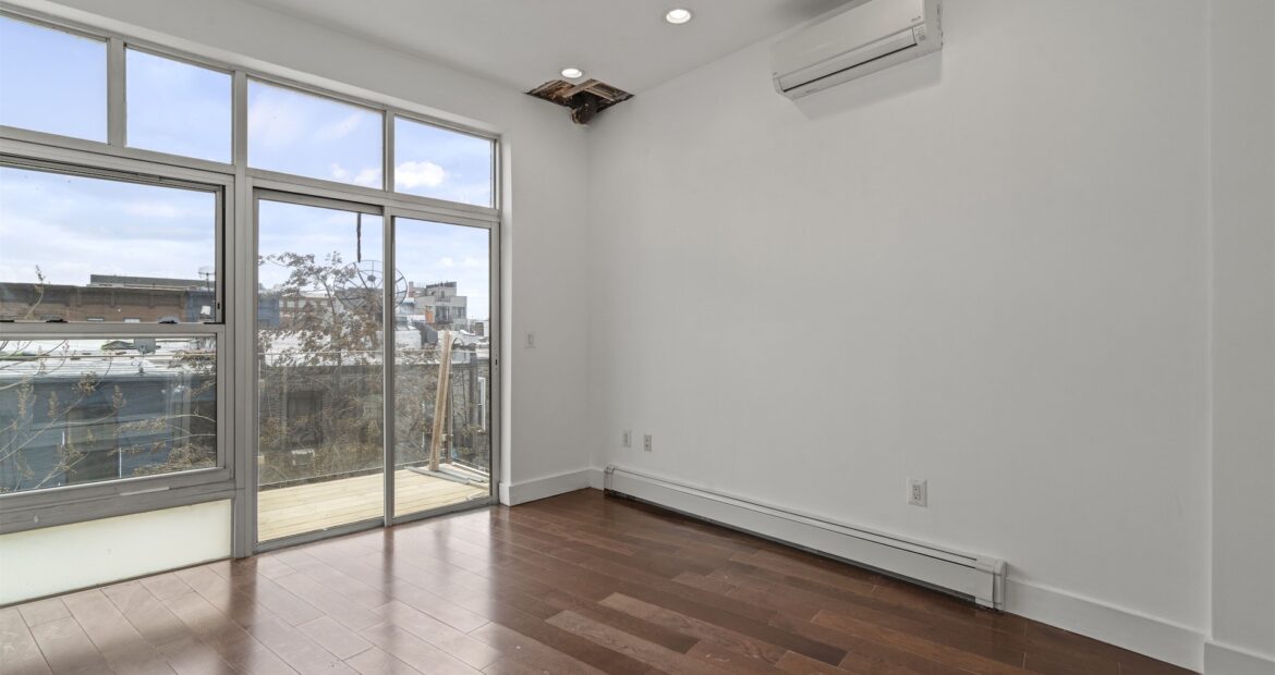 46 Decatur Street