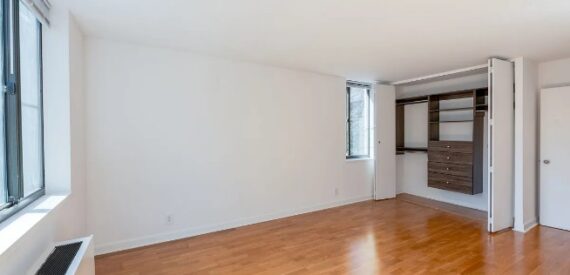 Amazing 2 bed on West 90th Street in Upper West Side