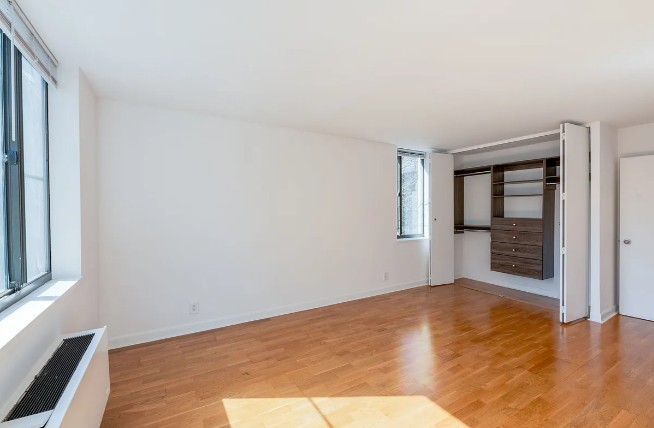 Amazing 2 bed on West 90th Street in Upper West Side
