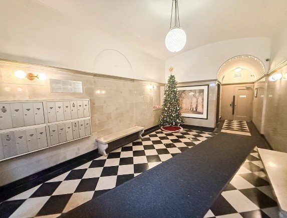 Amazing 1 bed on West 96th Street in Upper West Side