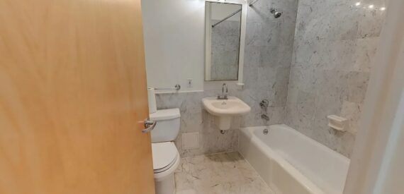 Amazing Studio on Nassau Street in Fulton/Seaport