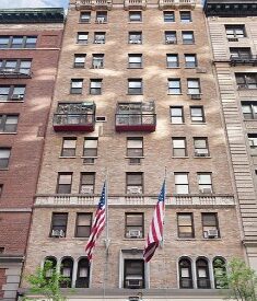 Amazing Studio on West 58th Street in Midtown